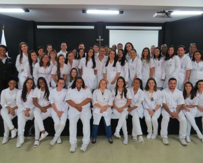 Santa Casa recebe alunos da Univiçosa (12/04/2018 11:12:43)