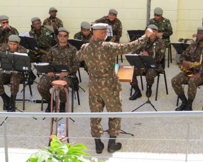 Em homenagem ao Dia das Mães, banda do Exército se apresenta na Santa Casa (Data da publicacao)