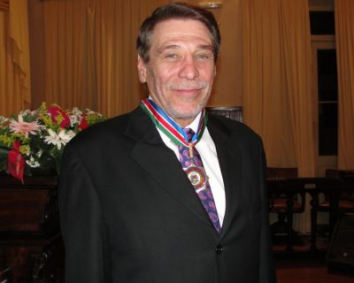 Presidente da Santa Casa recebe homenagens (20/04/2012 10:53:30)